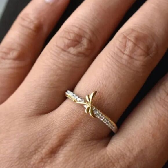 Stunning golden diamond dragonfly ring sz 5 - Picture 3 of 5